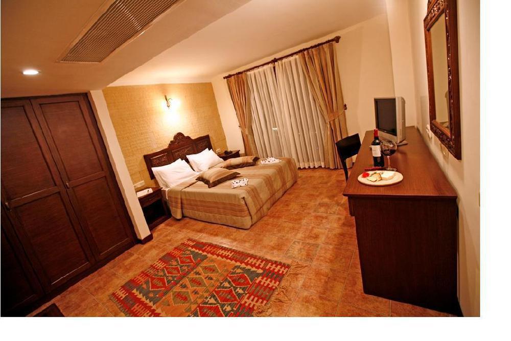 Ipek Garden Palace Residence Yaliciftlik Ruang foto
